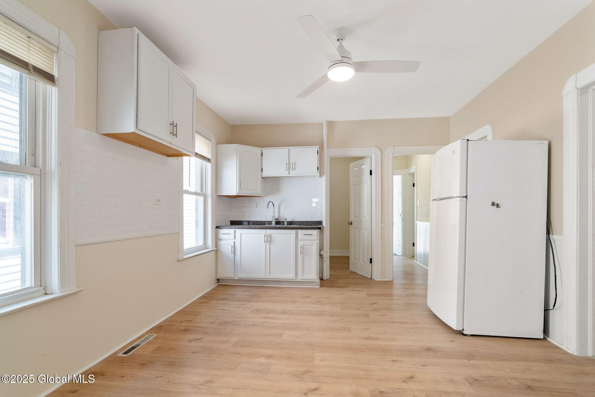 1237 4th Avenue Schenectady, NY 12303 - Photo 9 of 43 9-1237FourthAve_09