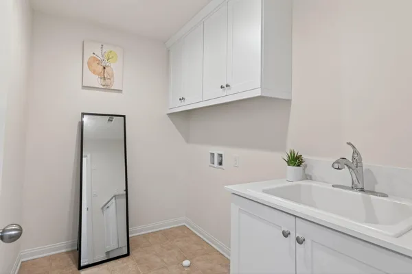 $797,000 | 127 Klamath Street, Ventura, CA 93001
