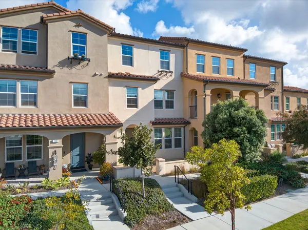 $797,000 | 127 Klamath Street, Ventura, CA 93001