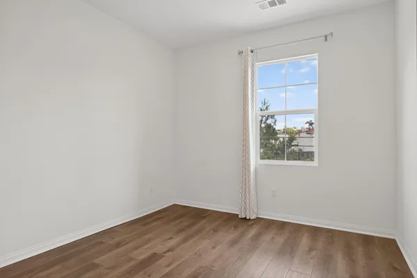 $797,000 | 127 Klamath Street, Ventura, CA 93001