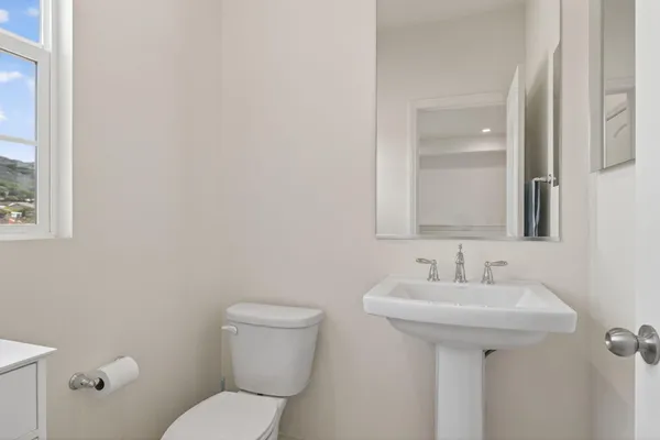 $797,000 | 127 Klamath Street, Ventura, CA 93001