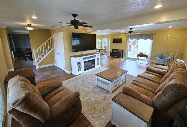 $389,900 | 625 Preferred Drive, Washington, PA 15301