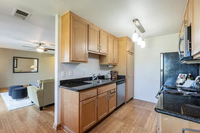 $2,450 | 900 Cambridge Drive, Unit 56, Benicia, CA 94510