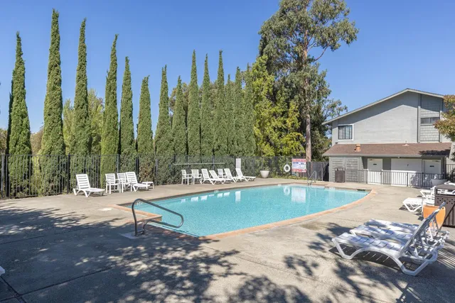 $2,450 | 900 Cambridge Drive, Unit 56, Benicia, CA 94510
