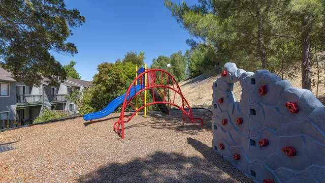 $2,450 | 900 Cambridge Drive, Unit 56, Benicia, CA 94510