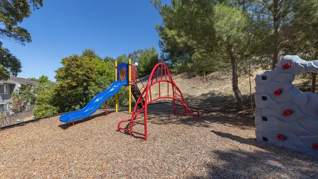 $2,450 | 900 Cambridge Drive, Unit 56, Benicia, CA 94510