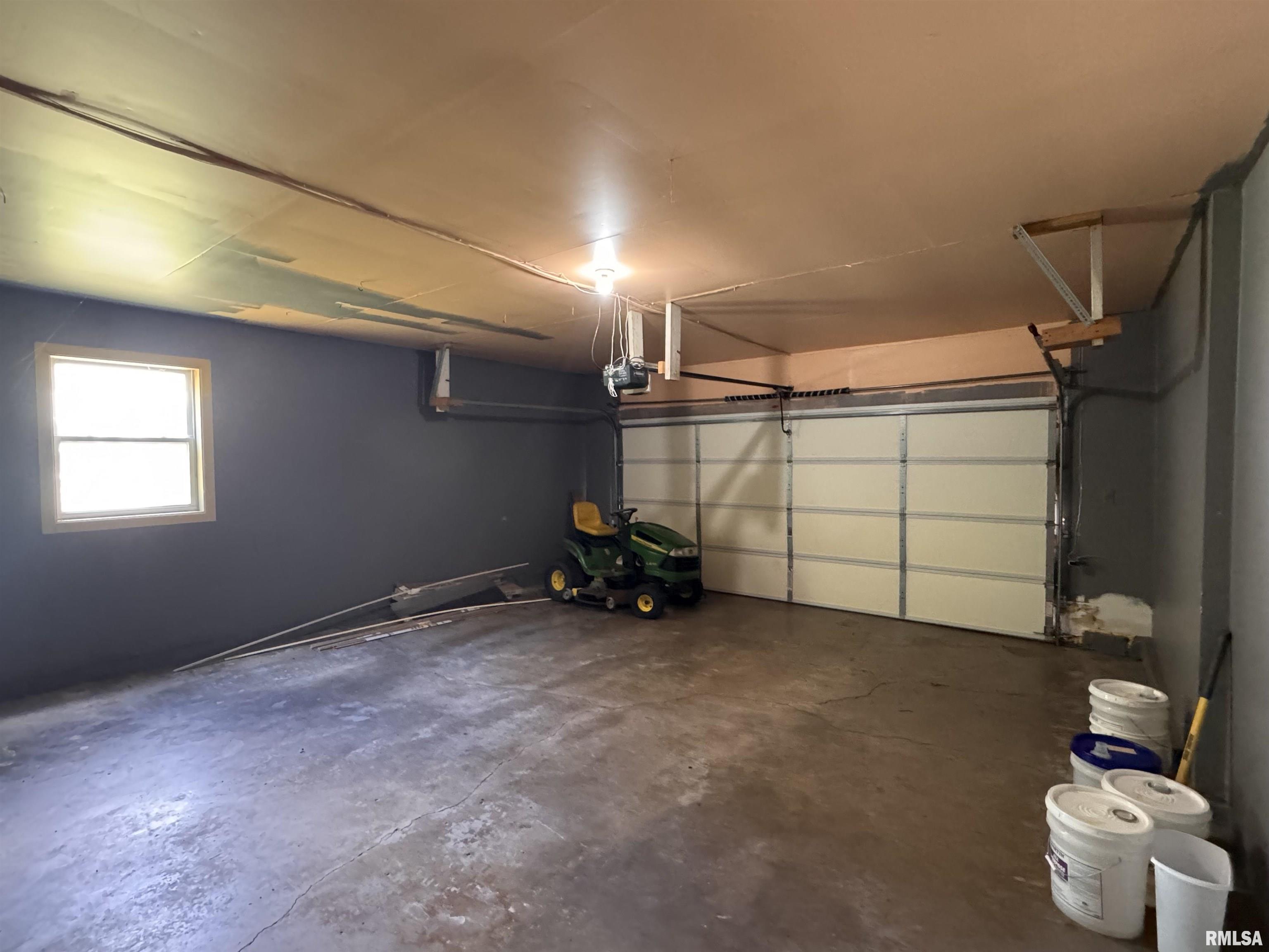 500 Meadow Drive Macomb, IL 61455 - Photo 19 of 22