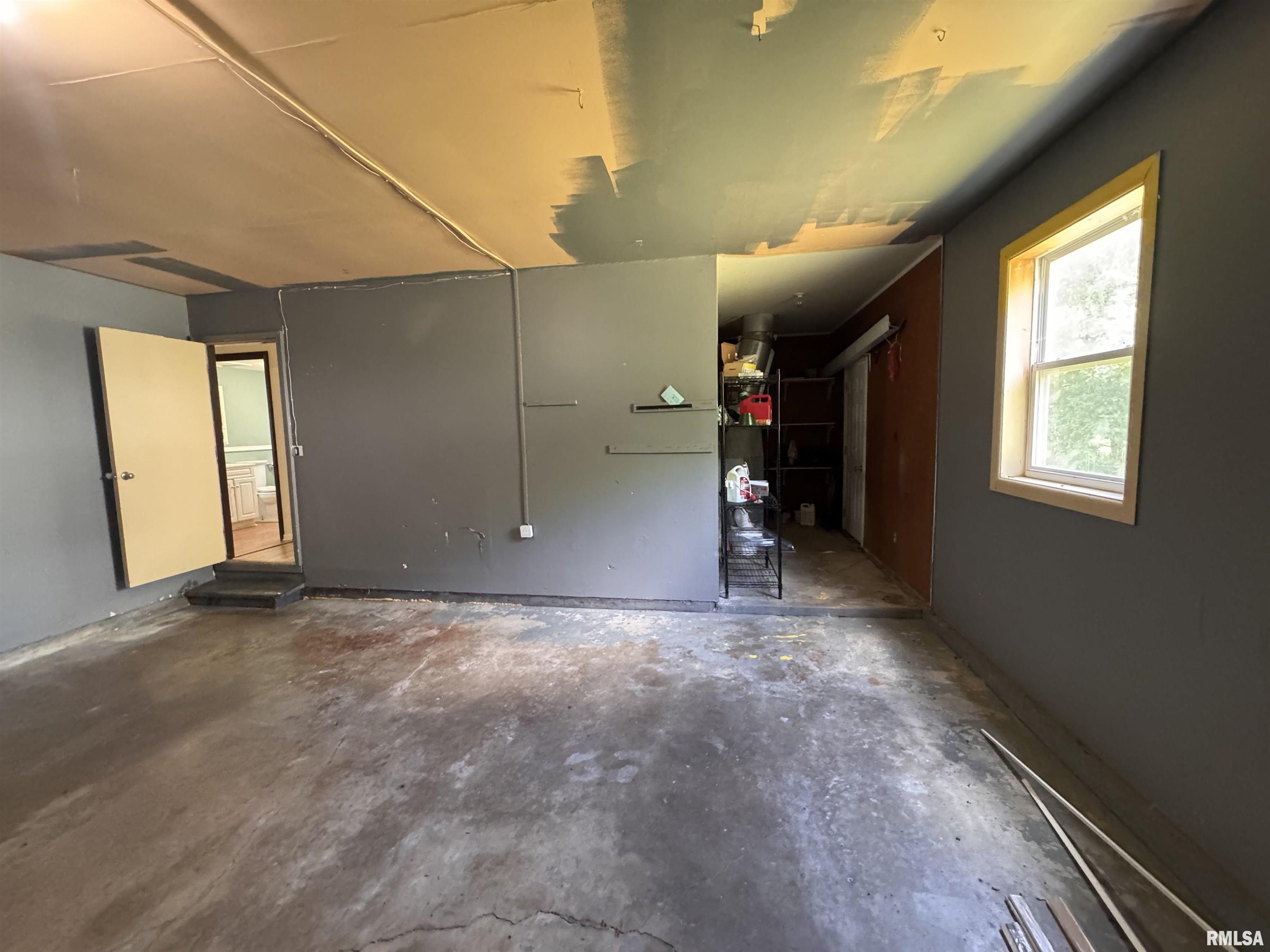 500 Meadow Drive Macomb, IL 61455 - Photo 20 of 22