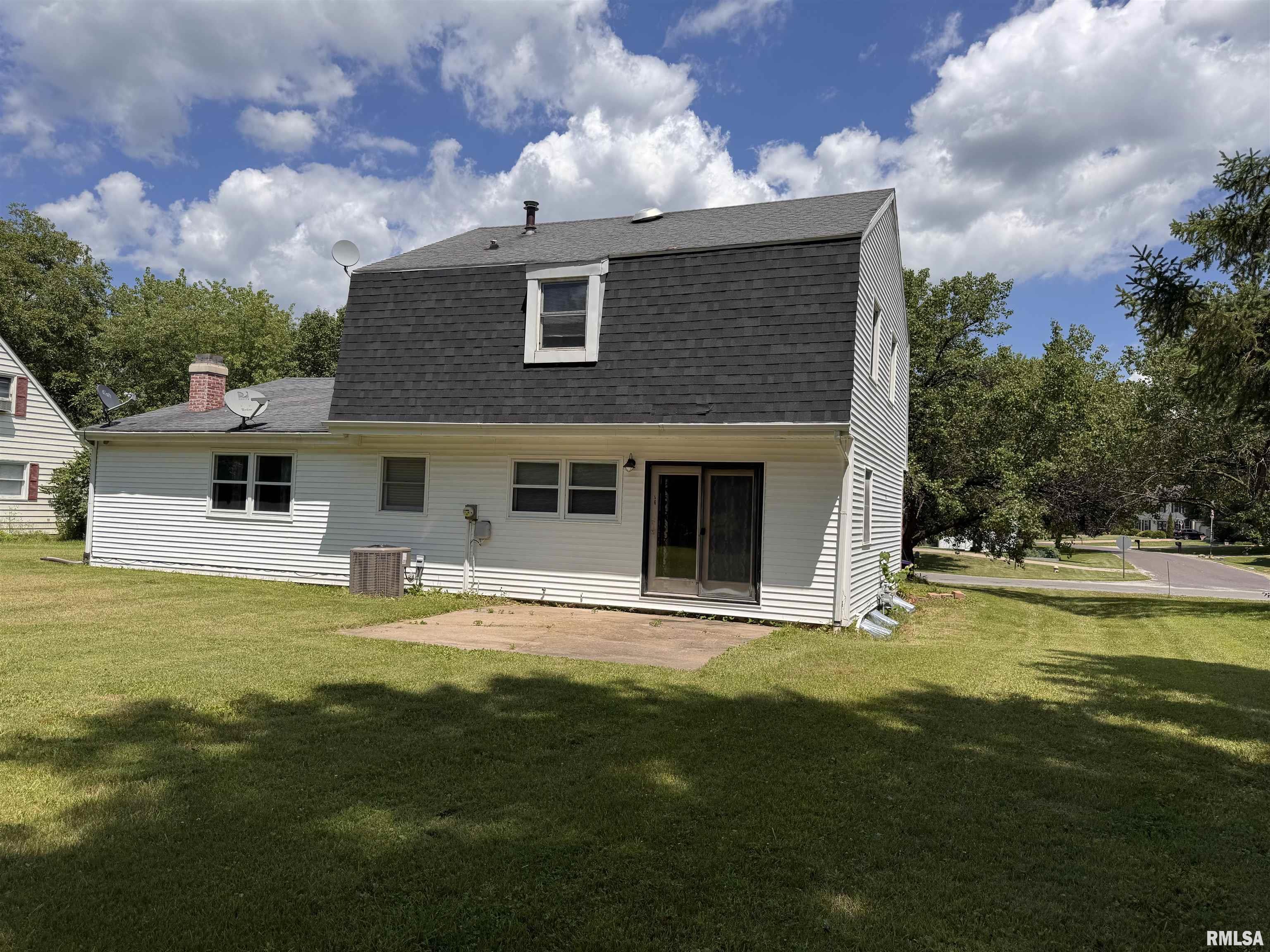 500 Meadow Drive Macomb, IL 61455 - Photo 21 of 22