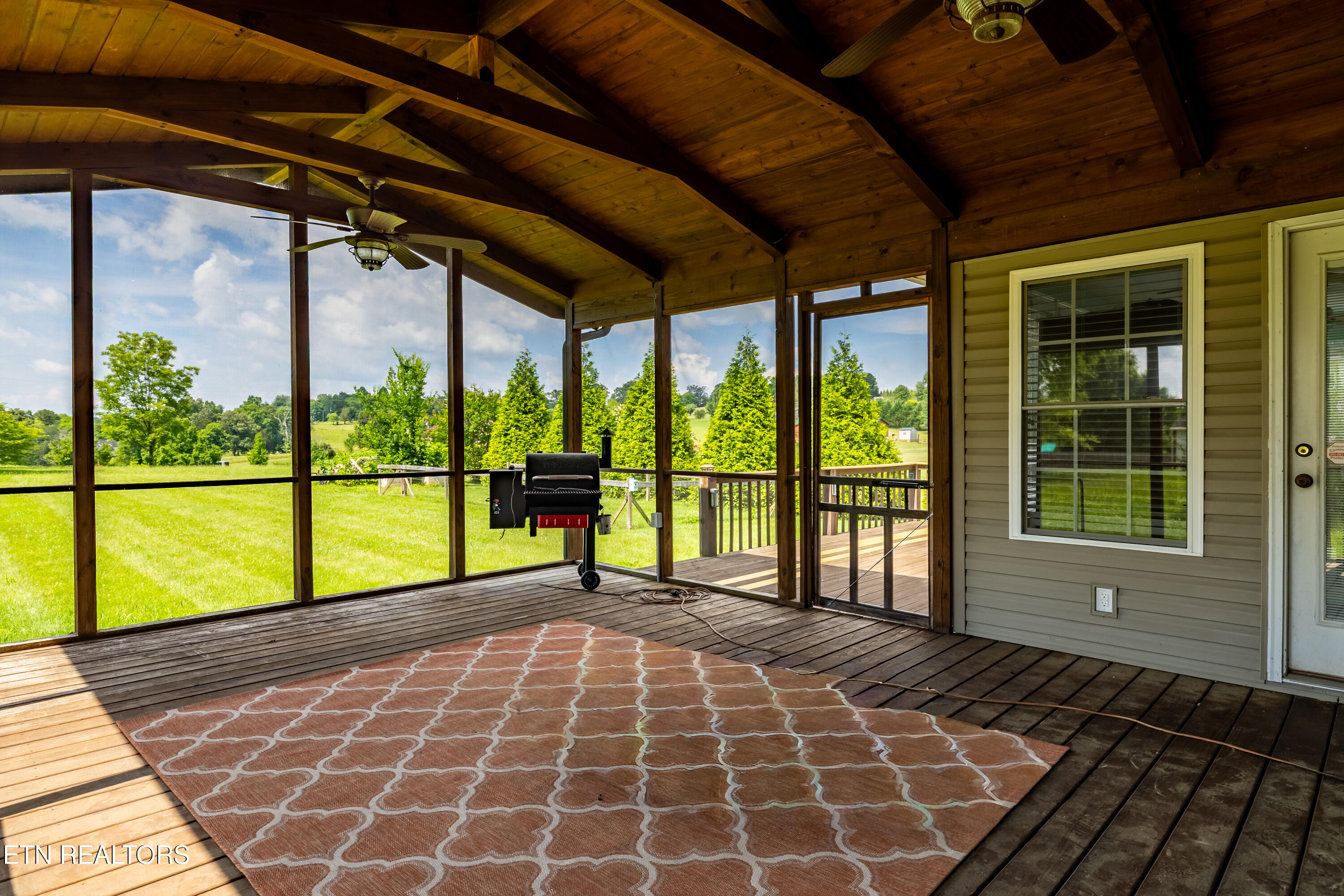 2837 Rhett Butler Drive Louisville, TN 37777 - Photo 39 of 47 2837RhettButlerDr-30