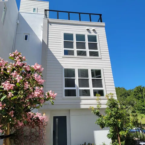 $1,050,000 | 254 Verandah Avenue, Novato, CA 94945