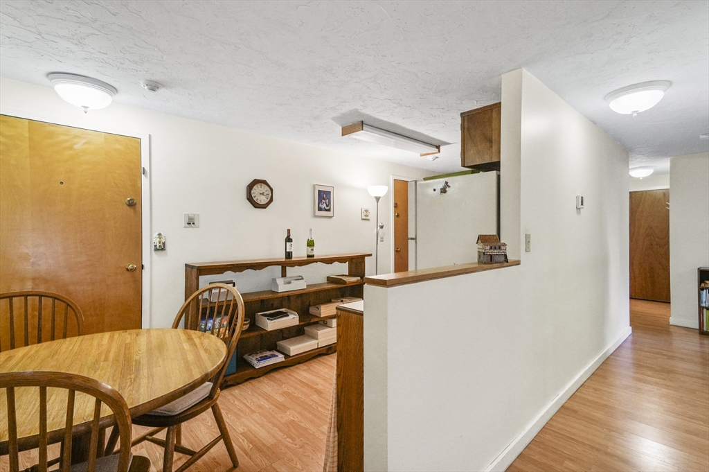 189 Littleton Road, Unit 2 Chelmsford, MA 01824 - Photo 9 of 27 Gallery Image 9