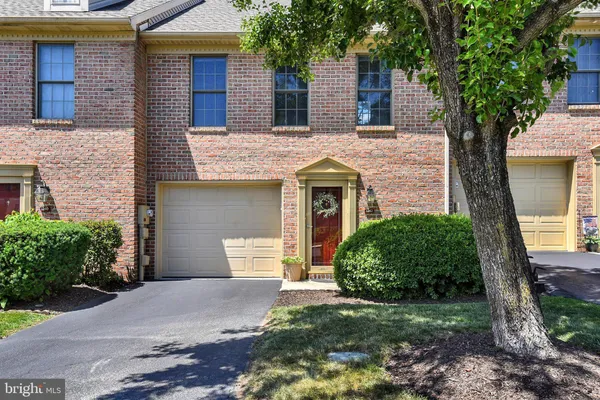 $265,000 | 1242 Timber View Drive, Unit 60, Mechanicsburg, PA 17050