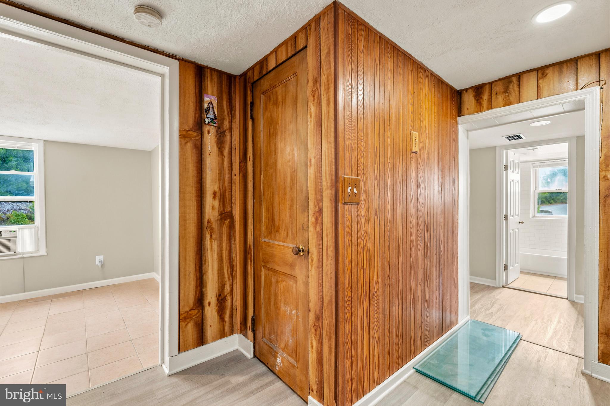 1132 Security Road Hagerstown, MD 21742 - Photo 22 of 33