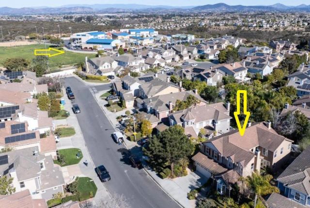 a view of kitchen with washer and dryer