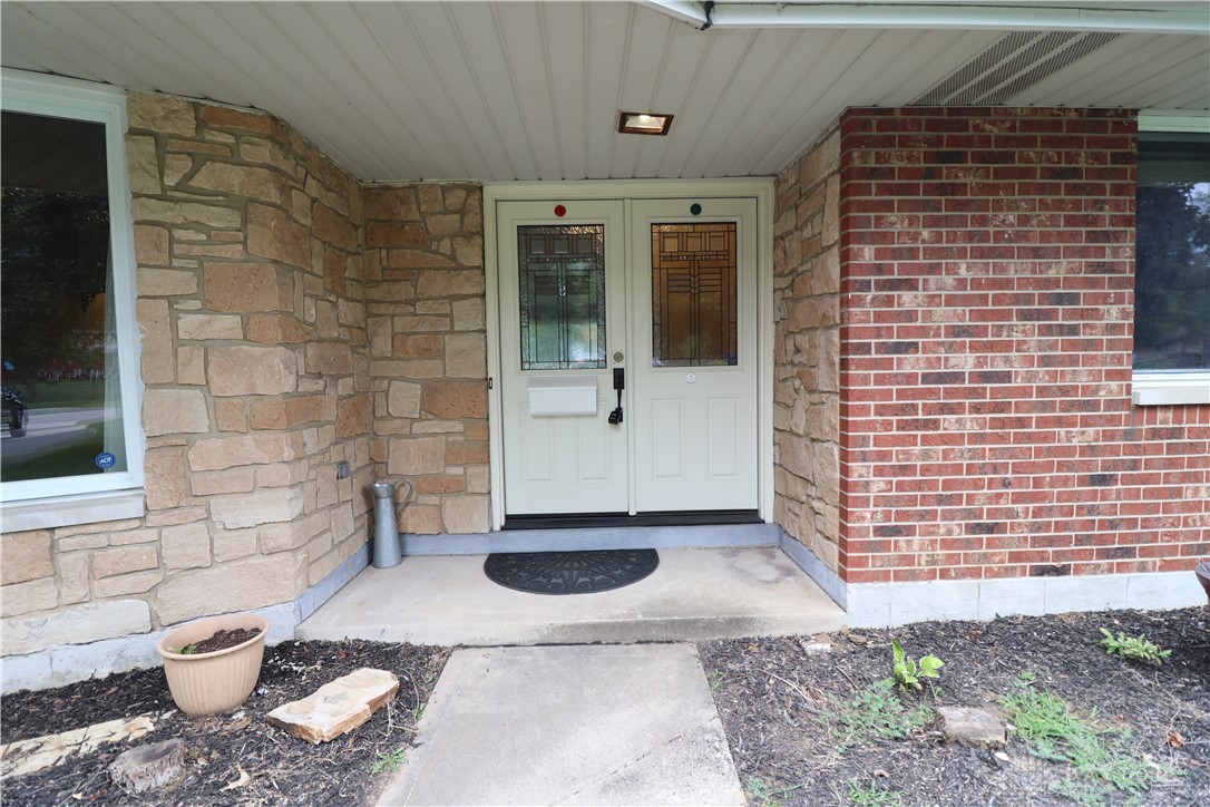 5574 Overbrooke Road Kettering, OH 45440 - Photo 2 of 28 Gallery Image 2