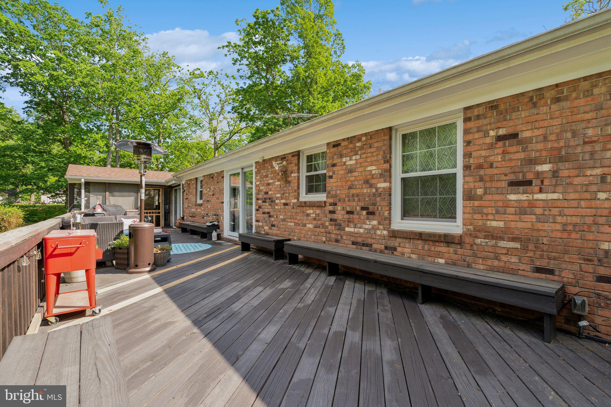 5232 Sumerduck Road Sumerduck, VA 22742 - Photo 36 of 40 a backyard of a house with seating space