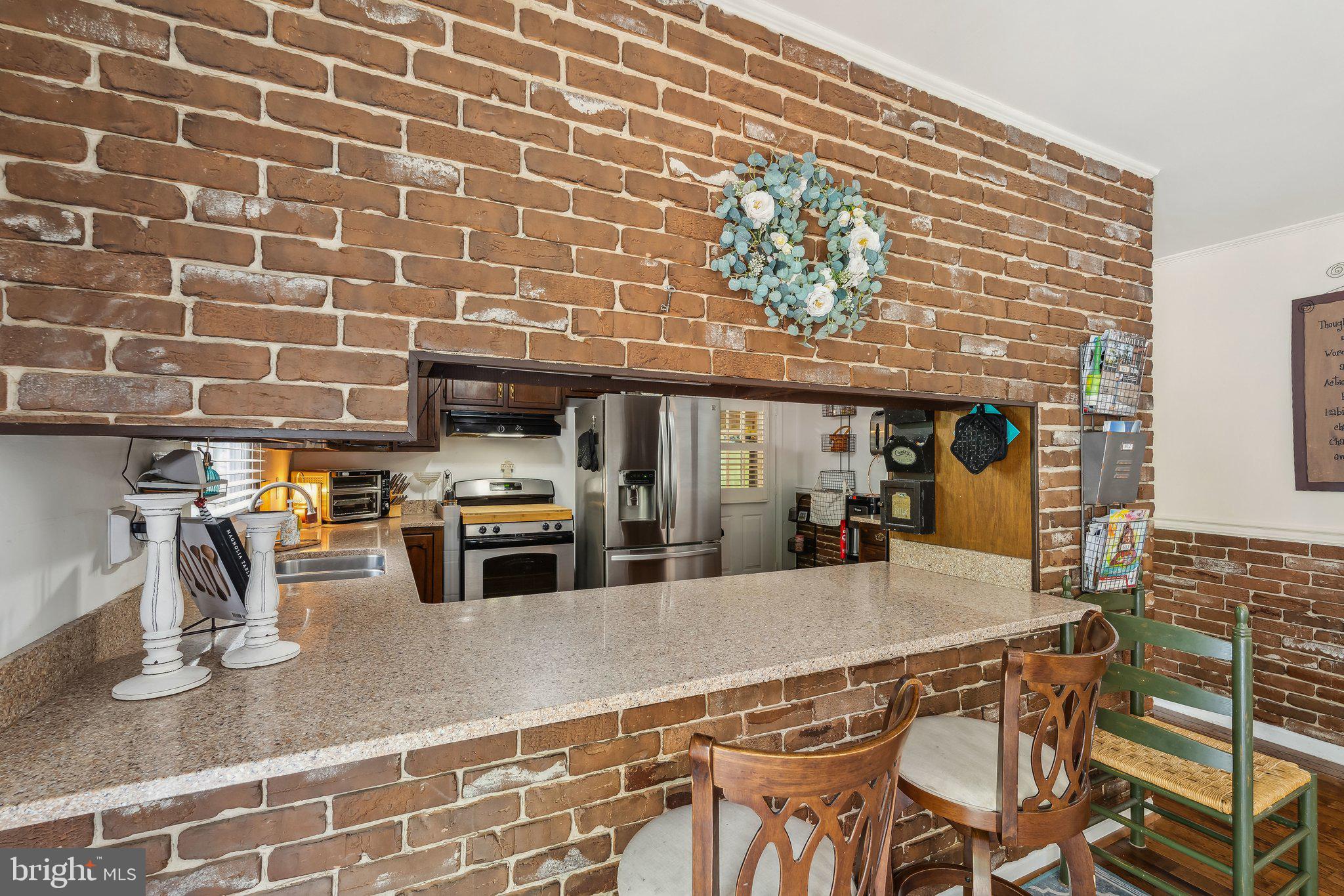 5232 Sumerduck Road Sumerduck, VA 22742 - Photo 7 of 40 a view of a dining room with furniture