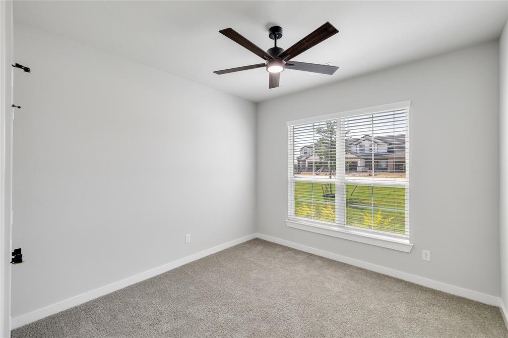 7036 Guilford Road Midlothian, TX 76065 - Photo 13 of 24