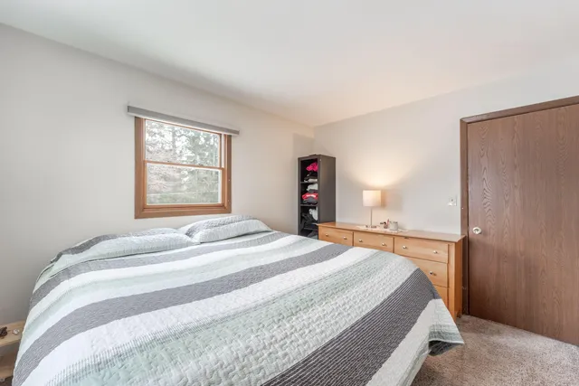 $379,000 | 519 Dunford Drive, Burlington, WI 53105