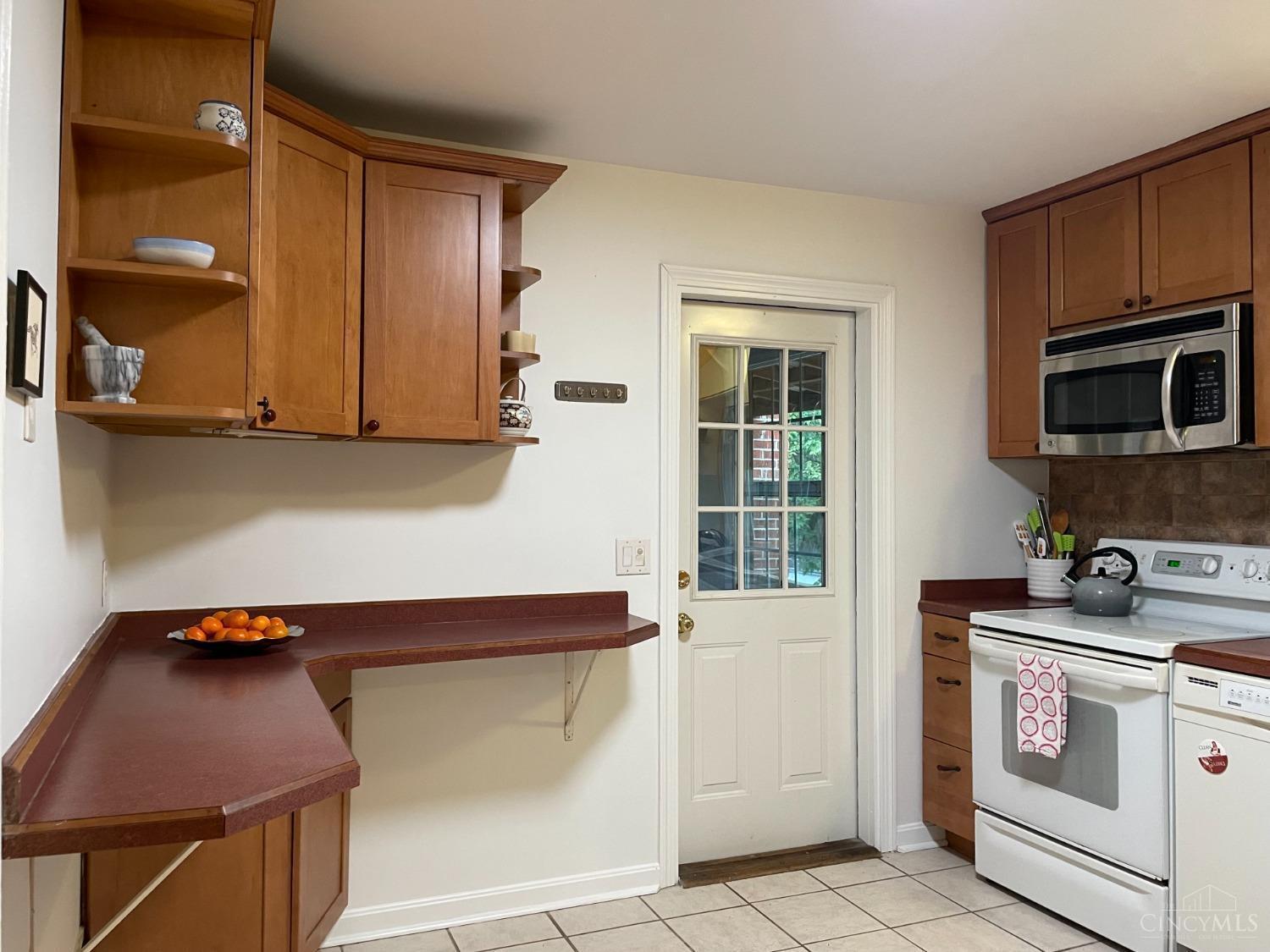 512 West North Bend Road Cincinnati, OH 45224 - Photo 7 of 22