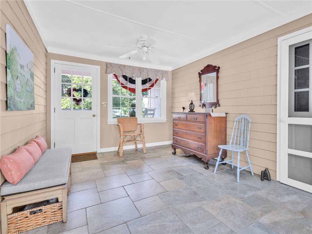 10 Ridgefield Drive East Greenwich, RI 02818 - Photo 28 of 38
