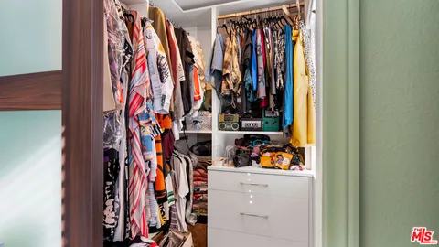 $779,000 | 14104 Chapparel Lane, Van Nuys, CA 91405