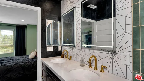 $779,000 | 14104 Chapparel Lane, Van Nuys, CA 91405