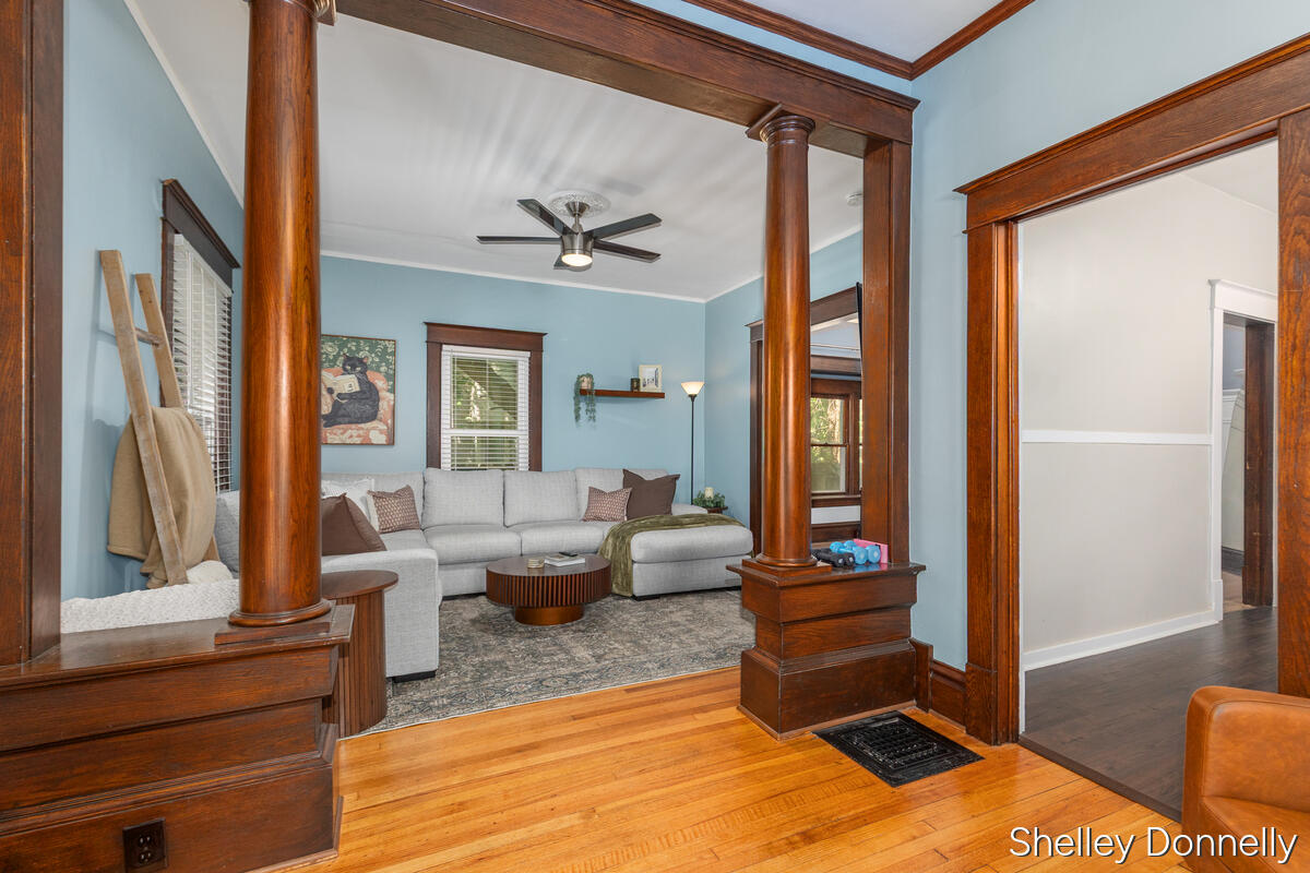 847 Innes Street Northeast Grand Rapids, MI 49503 - Photo 9 of 48 847-Innes_009