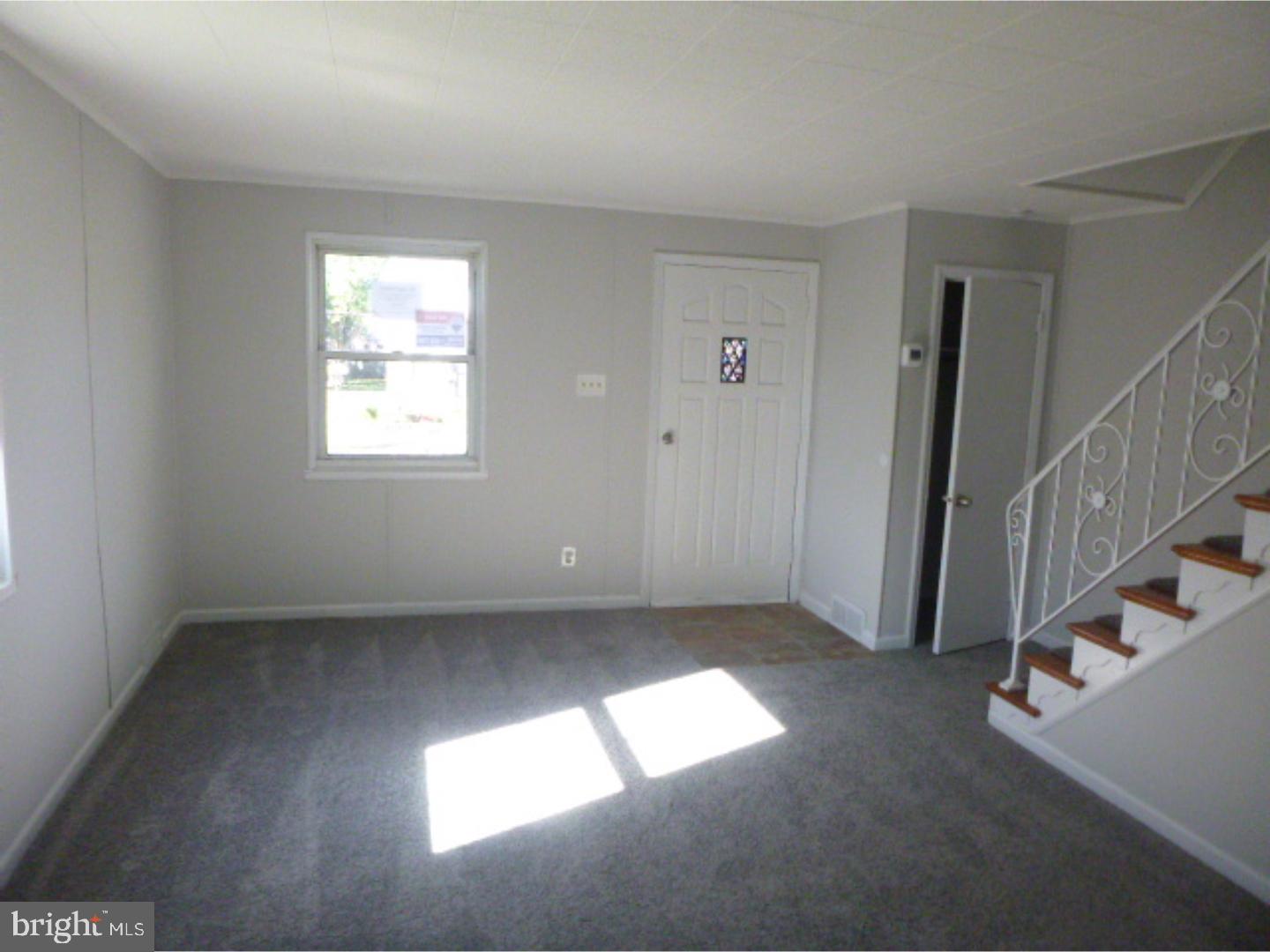 911 Grant Road Folcroft, PA 19032 - Photo 4 of 19 Gallery Image 4
