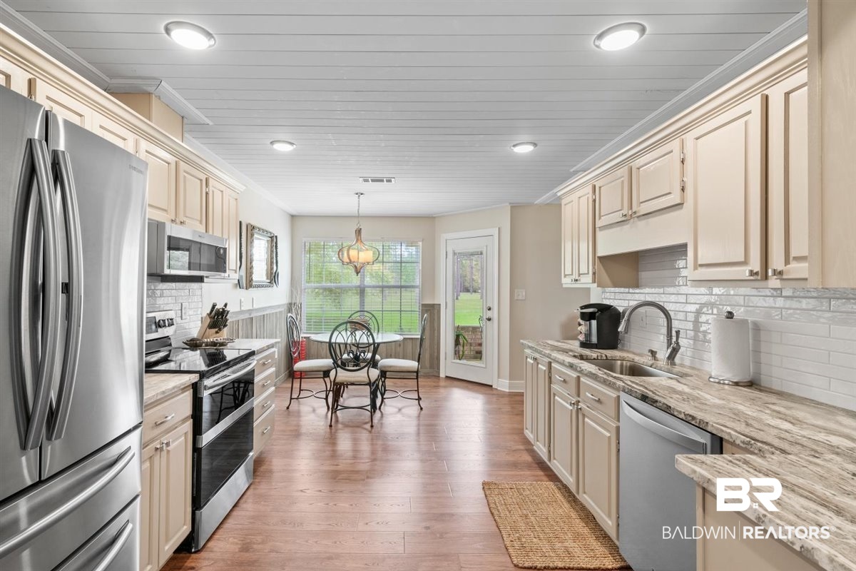 8394 Forest Drive Foley, AL 36535 - Photo 10 of 27