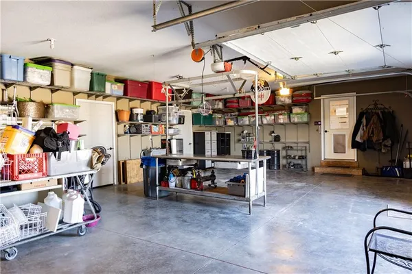 $675,000 | 13835 Udall Road, Erie, KS 66733