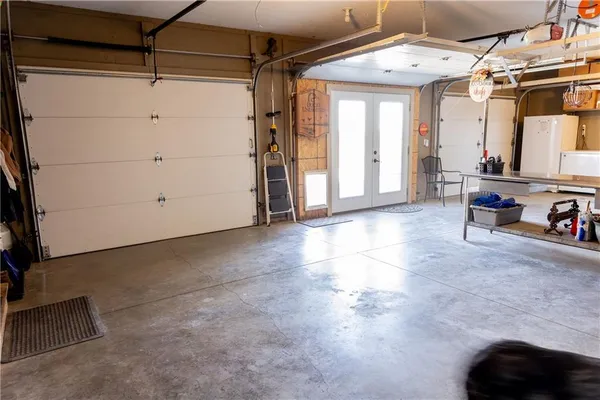 $675,000 | 13835 Udall Road, Erie, KS 66733