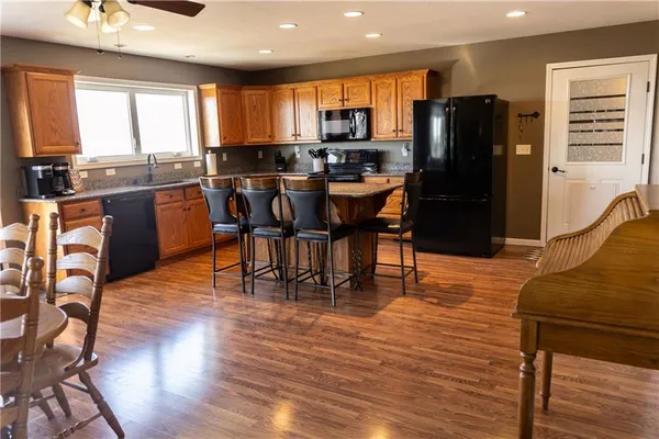 $675,000 | 13835 Udall Road, Erie, KS 66733