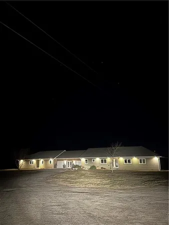 $675,000 | 13835 Udall Road, Erie, KS 66733