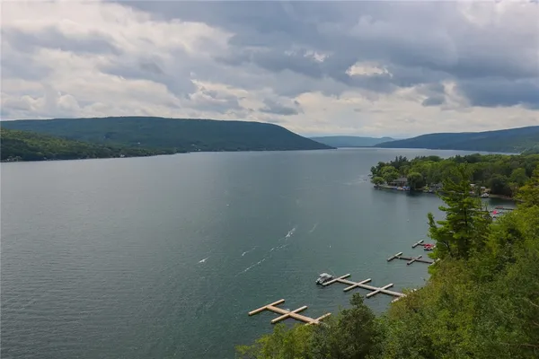 $269,500 | 167 Cliffside Drive, South Bristol, NY 14424