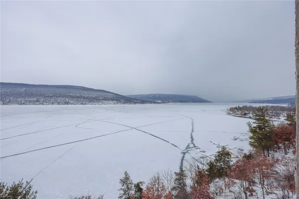 $269,500 | 167 Cliffside Drive, South Bristol, NY 14424