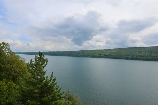 $269,500 | 167 Cliffside Drive, South Bristol, NY 14424