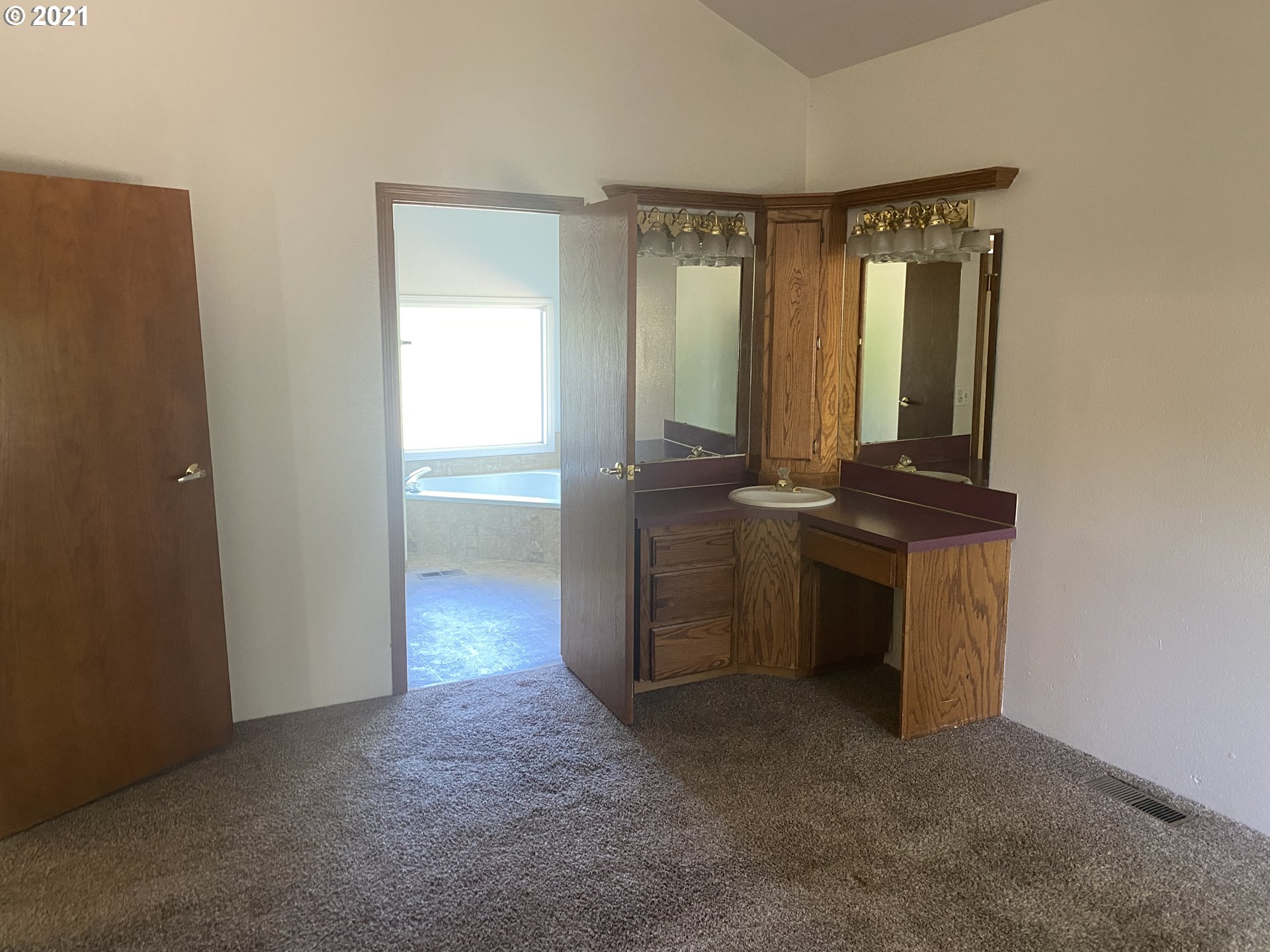 865 West Hensel Road Hermiston, OR 97838 - Photo 15 of 31 Gallery Image 15
