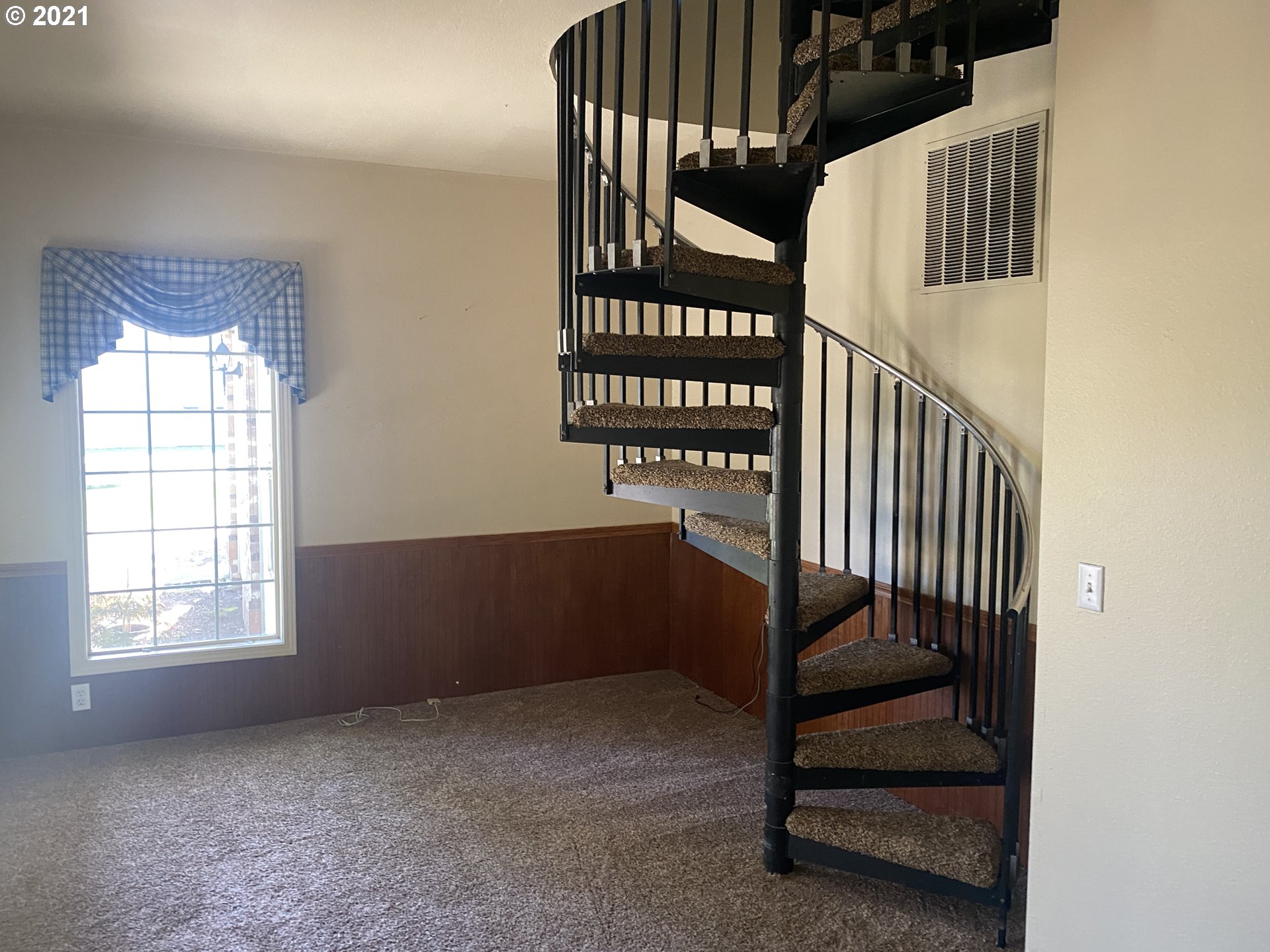 865 West Hensel Road Hermiston, OR 97838 - Photo 8 of 31 Gallery Image 8