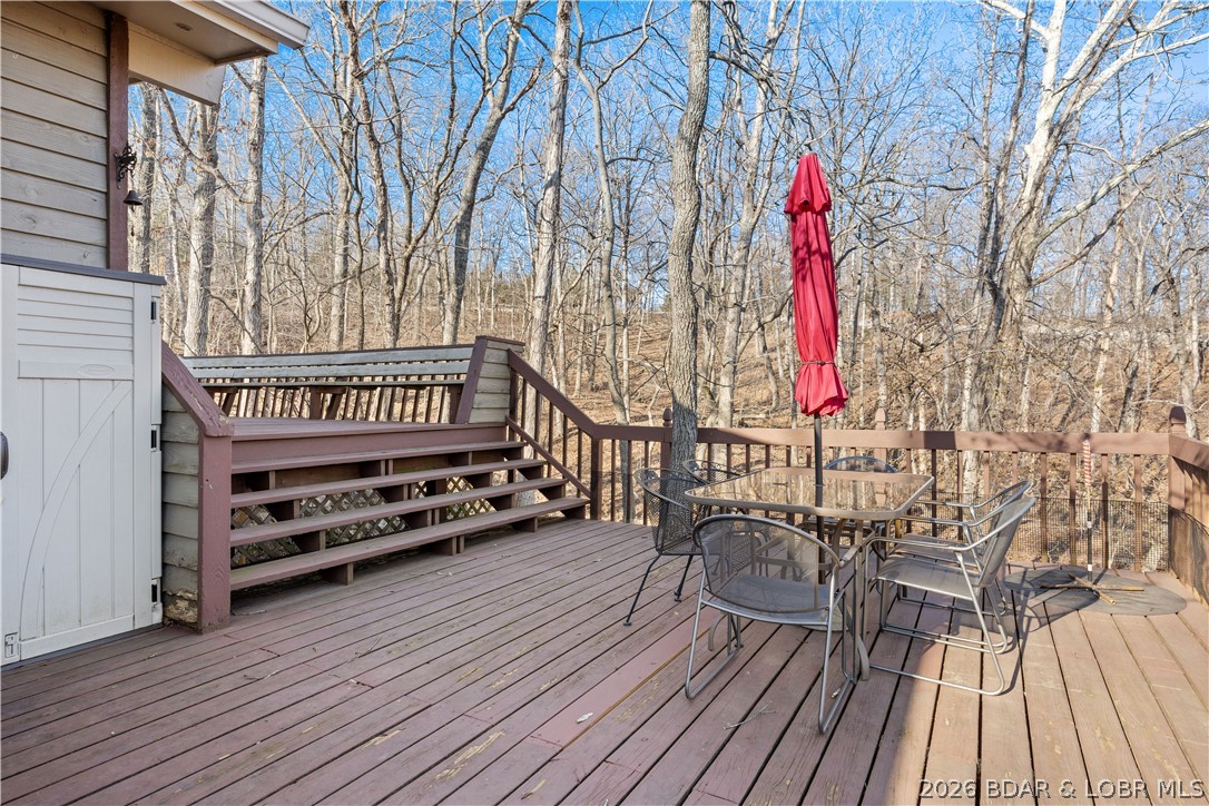 250 Sioux Road Lake Ozark, MO 65049 - Photo 32 of 46