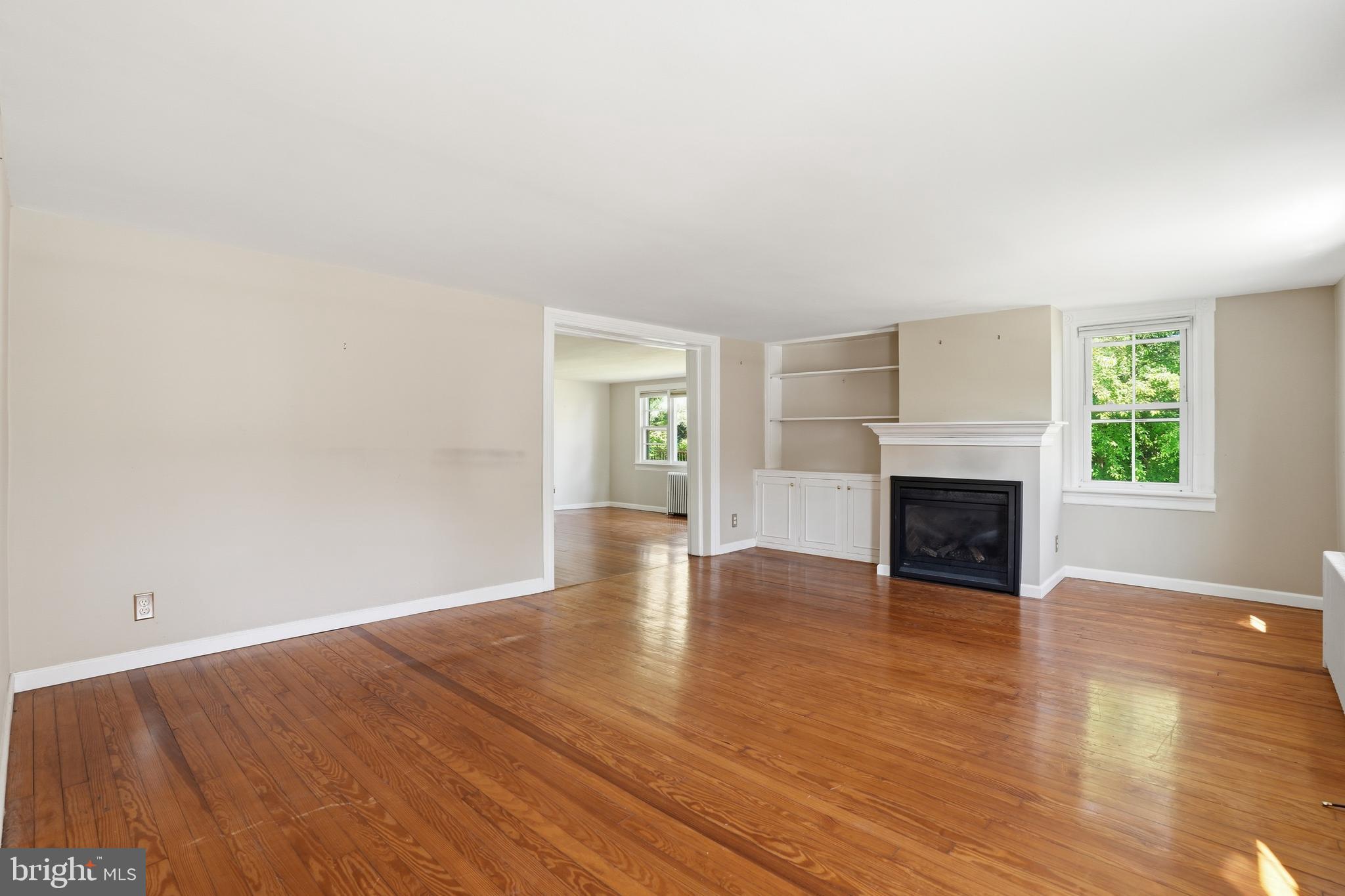 415 Village Road East Princeton Junction, NJ 08550 - Photo 8 of 33 Living Room Empty