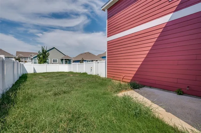 $1,695 | 9137 Waterman Drive, Providence Village, TX 76227