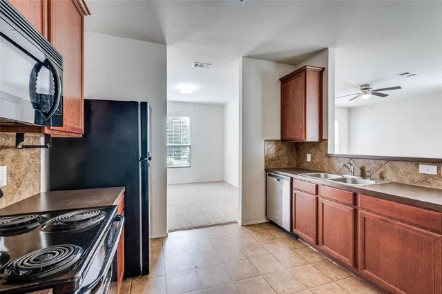 $1,695 | 9137 Waterman Drive, Providence Village, TX 76227