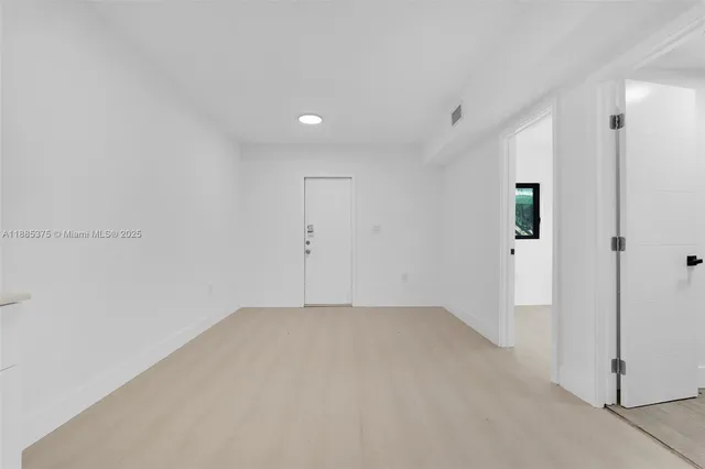 $2,000 | 1814 Northwest 2nd Court, Unit 4, Miami, FL 33136