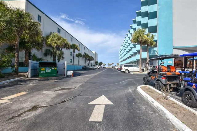 $162,900 | 313 South Atlantic Avenue, Unit 320/322, Daytona Beach, FL 32118