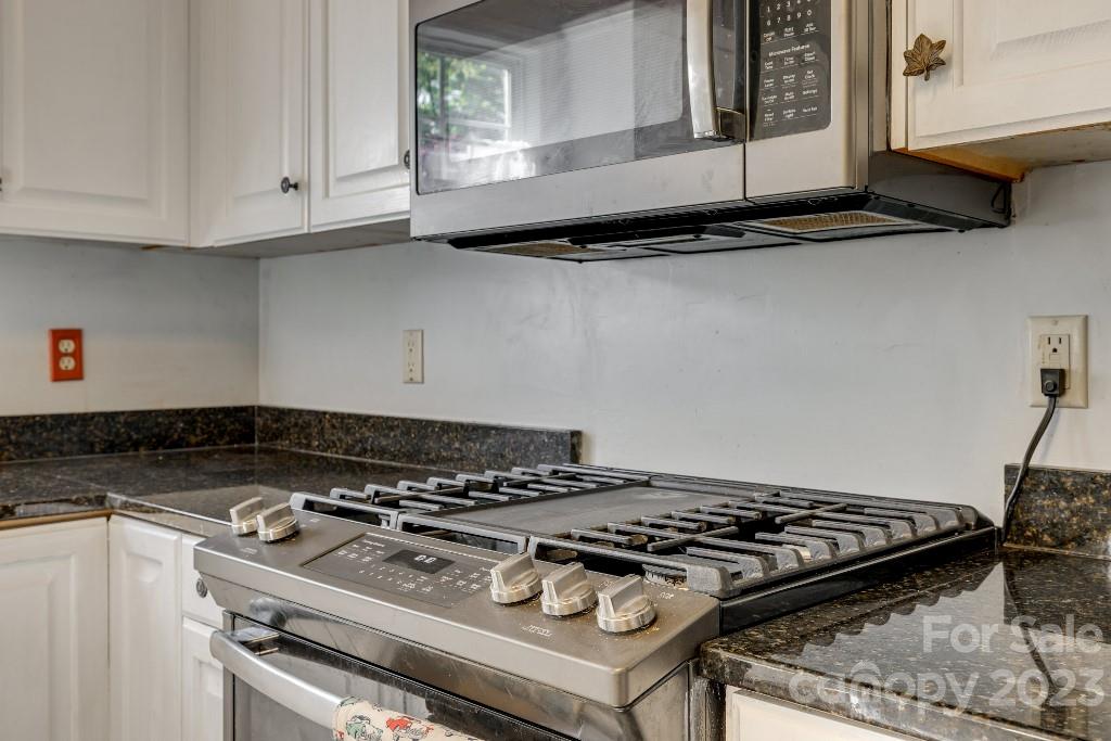 8022 Stevens Mill Road Matthews, NC 28104 - Photo 8 of 24 Gallery Image 8