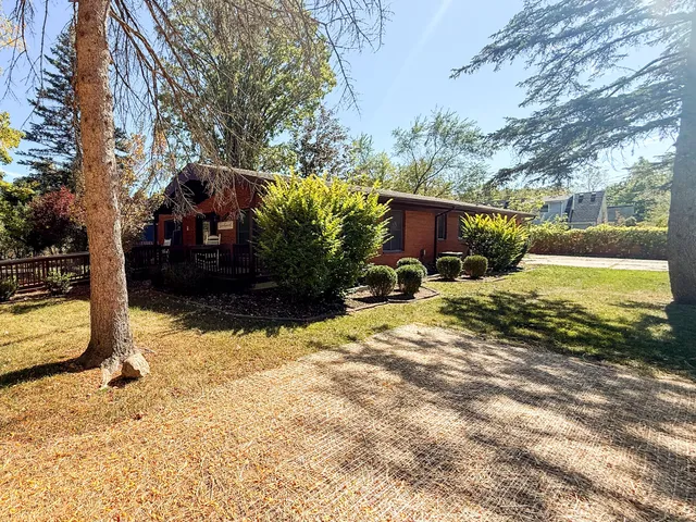 $850,000 | 2106 Camelot Road, Ann Arbor, MI 48104