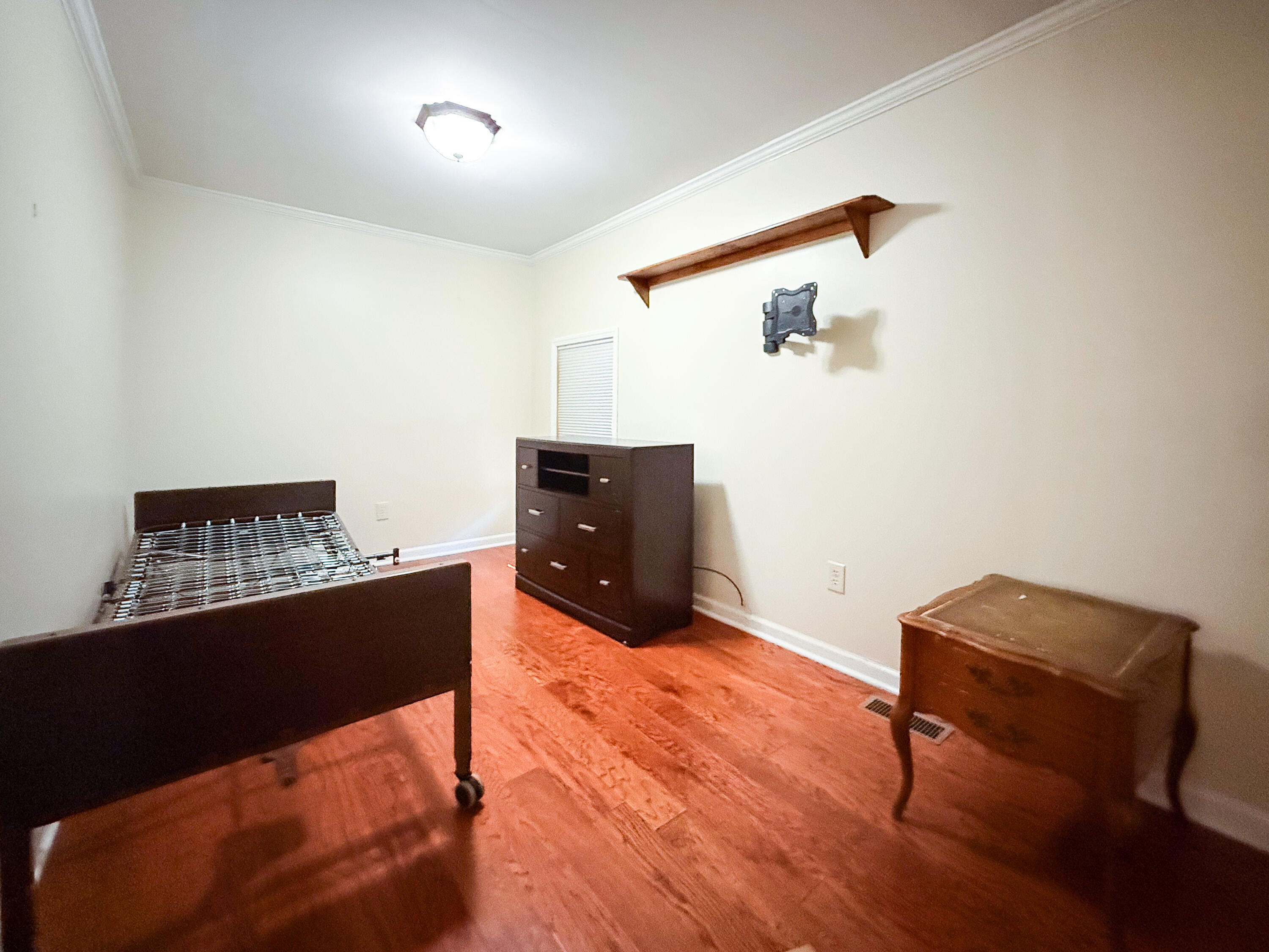 2106 Camelot Road Ann Arbor, MI 48104 - Photo 16 of 28 IMG_5310