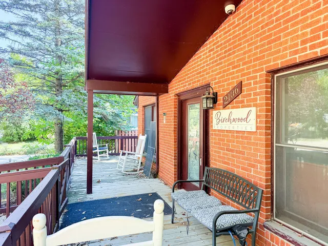 $850,000 | 2106 Camelot Road, Ann Arbor, MI 48104